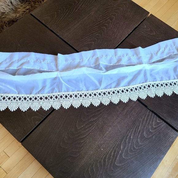 Vintage curtain with lace. - Picture 9 of 12